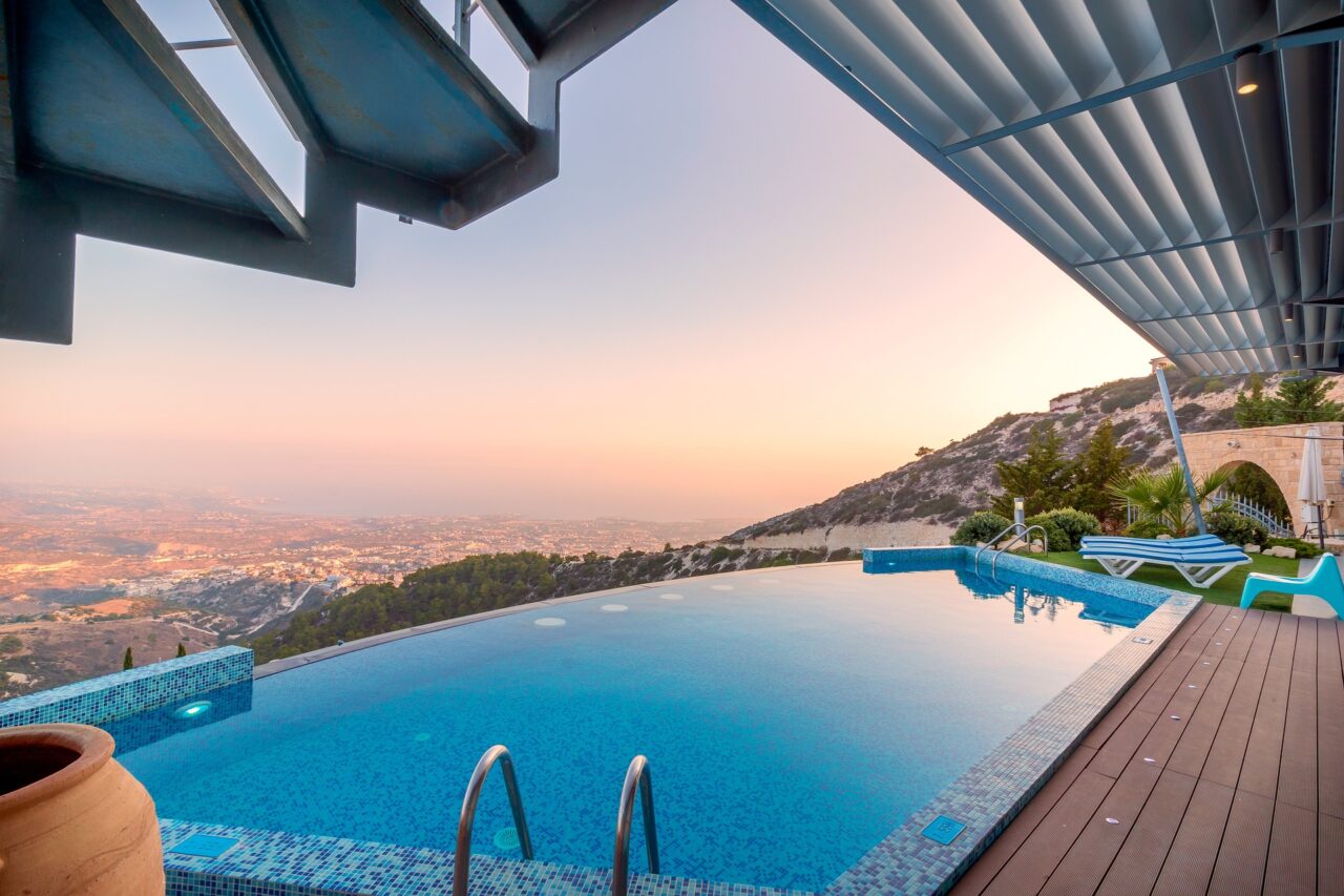 Top 5 trends in pool design for 2025 | VirtualPools